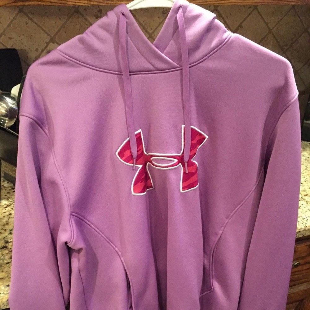 Under Armour Size YXl Hooded Pullover